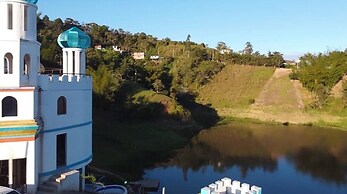 Hotel y Termales Castillo del Lago