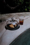 Conga Boutique Hotel