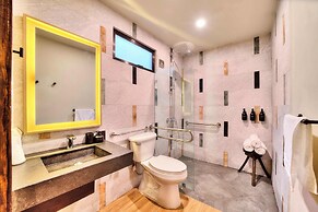 Conga Boutique Hotel