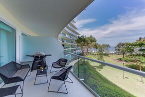 Península Beachfront Residences