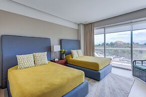 Península Beachfront Residences