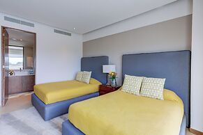 Península Beachfront Residences