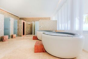 Península Beachfront Residences