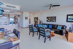 Península Beachfront Residences