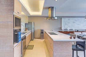 Península Beachfront Residences