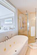 Península Beachfront Residences