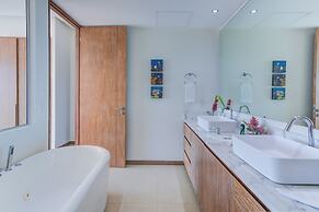 Península Beachfront Residences