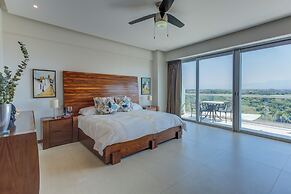 Península Beachfront Residences