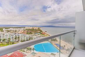 Marítima Beachfront Playa Flamingos