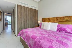 Marítima Beachfront Playa Flamingos