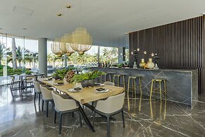 Marítima Beachfront Playa Flamingos