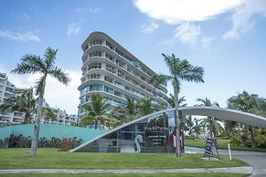 Marítima Beachfront Playa Flamingos