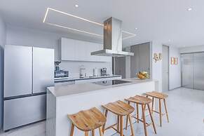 Marítima Beachfront Playa Flamingos