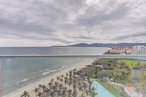 Marítima Beachfront Playa Flamingos