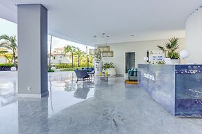 Marítima Beachfront Playa Flamingos