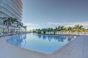 Marítima Beachfront Playa Flamingos