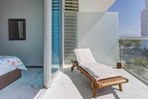 Marítima Beachfront Playa Flamingos