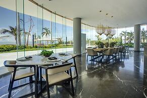 Marítima Beachfront Playa Flamingos