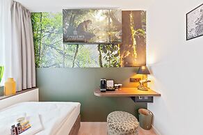 JUNGLE No5 Boutique Hotel - Stuttgart City-Center