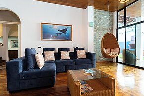 El Barranco Galapagos