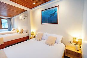 El Barranco Galapagos