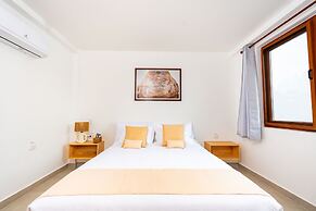 El Barranco Galapagos