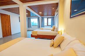 El Barranco Galapagos