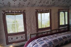 Jaseelo Camps & Resort