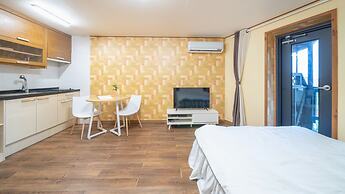 Ganghwado Maniggolstay Pension