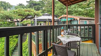 Ganghwado Maniggolstay Pension