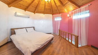 Ganghwado Maniggolstay Pension