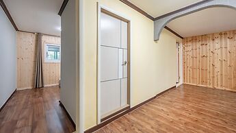 Ganghwado Maniggolstay Pension