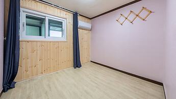 Ganghwado Maniggolstay Pension