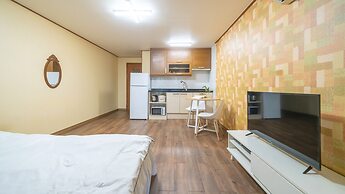 Ganghwado Maniggolstay Pension