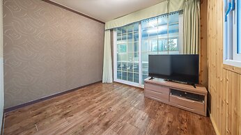 Ganghwado Maniggolstay Pension