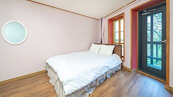 Ganghwado Maniggolstay Pension