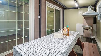 Ganghwado Maniggolstay Pension