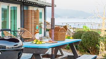 Namhae Yujane Pension