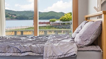 Namhae Yujane Pension