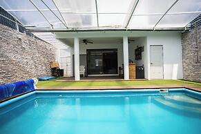 New Family-Friendly Poolside Escape