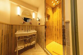 Maison La Bohème Montmartre - Studios & Apartments