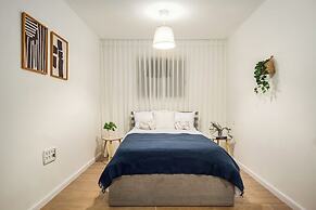 The Stone-age Palace by Sea N' Rent