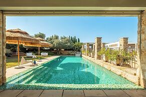 The Stone-age Palace by Sea N' Rent