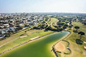 The Stone-age Palace by Sea N' Rent