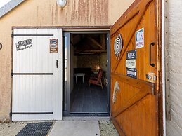 Cottage With Independent Studio in Molesme