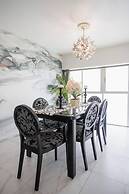 Chic Condo with Gym & Private Roof