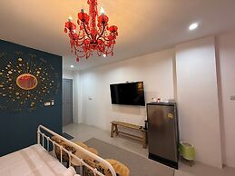 Five Loaves Beds Patong