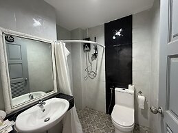 Five Loaves Beds Patong