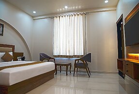 TreeHouse The Royal Chandra Mahal