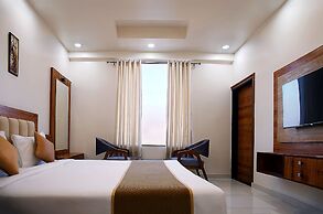 TreeHouse The Royal Chandra Mahal